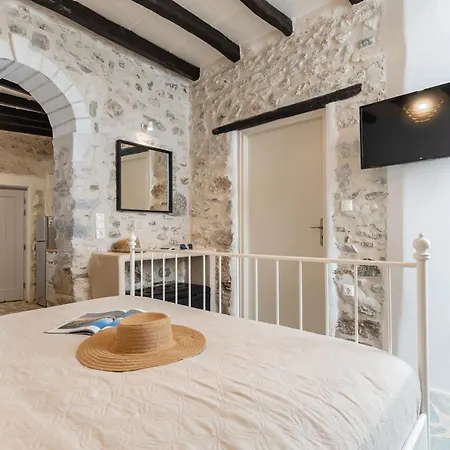 Apartamento The White Stone House Naxos City