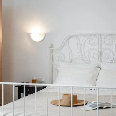 The White Stone House *