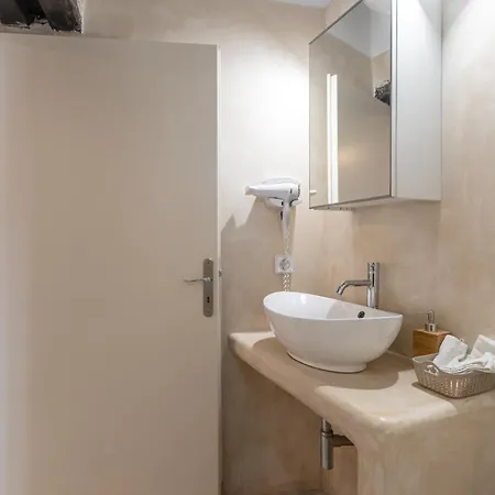 Lägenhet The White Stone House *