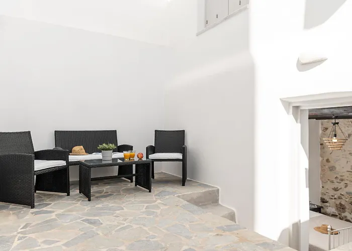 The White Stone House Naxos City