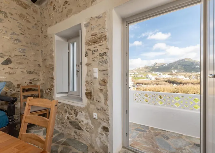 Apartment The White Stone House Naxos City