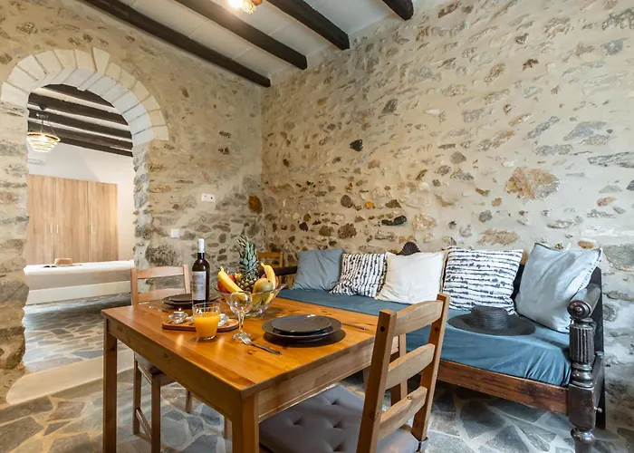 The White Stone House Apartment