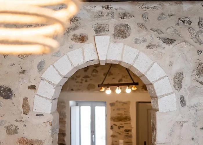 The White Stone House Apartment