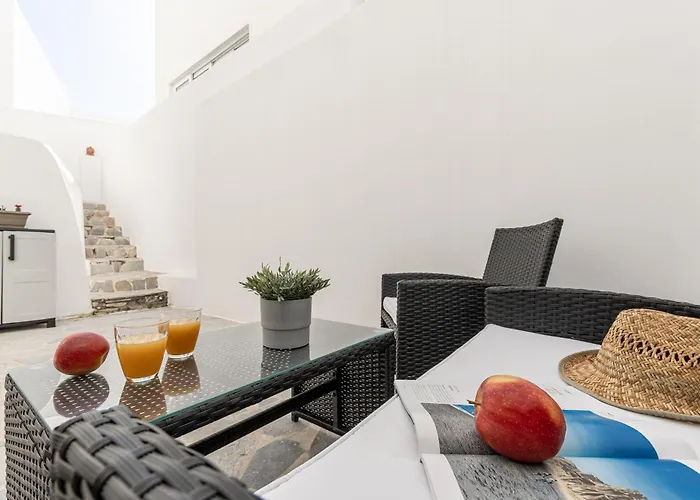 The White Stone House Apartment *